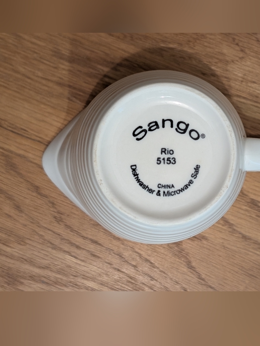 Creamer w/ Ribbed (Beehive Design) - Picture 2 of 5